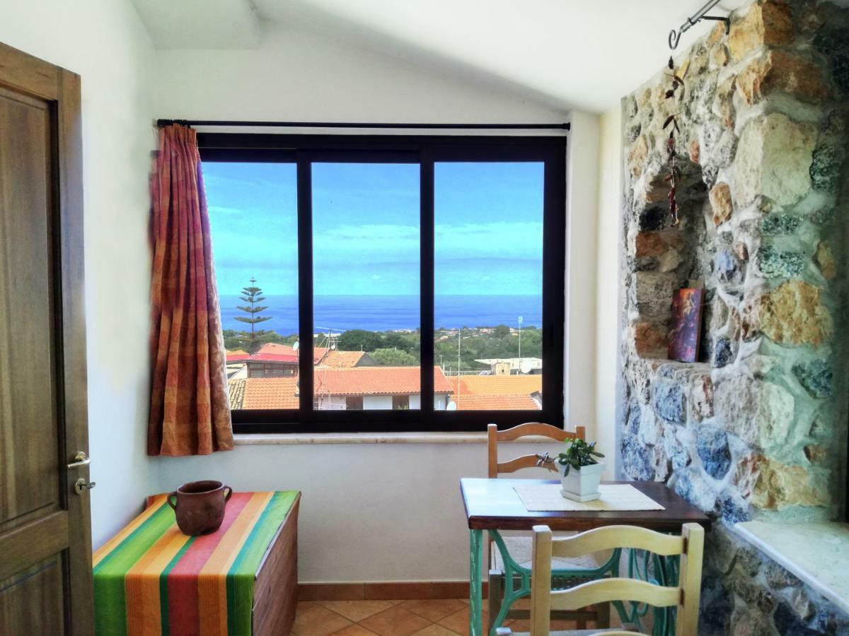 Villa Basilio Accommodation Ricadi Exterior foto